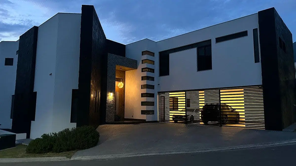 Casa en Venta en Antigua Hacienda Santa Anita, Zona Carretera Nacional — foto 1